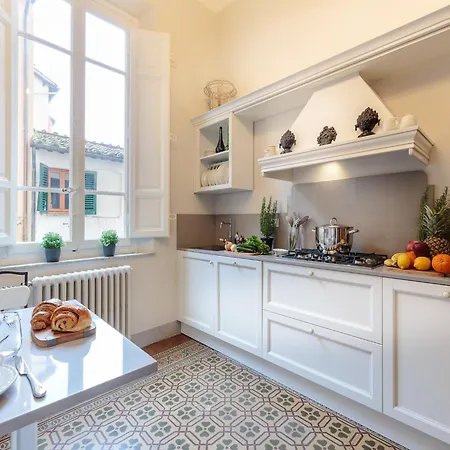 Appealing Apartment In Lucca With Terrace Apartment *