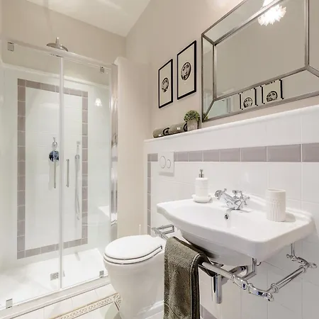 Appealing Apartment In Lucca With Terrace *