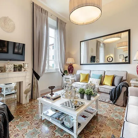Appealing Apartment In Lucca With Terrace Apartment *