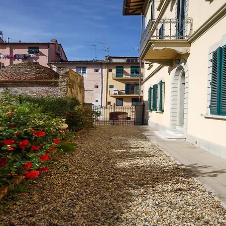 Appealing Apartment In Lucca With Terrace Apartment