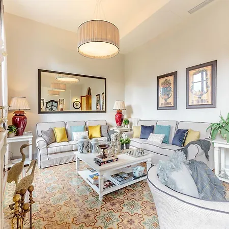 Appealing Apartment In Lucca With Terrace *