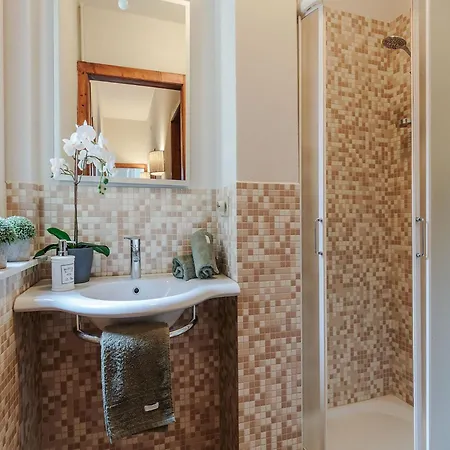 Appealing Apartment In Lucca With Terrace * Lucca