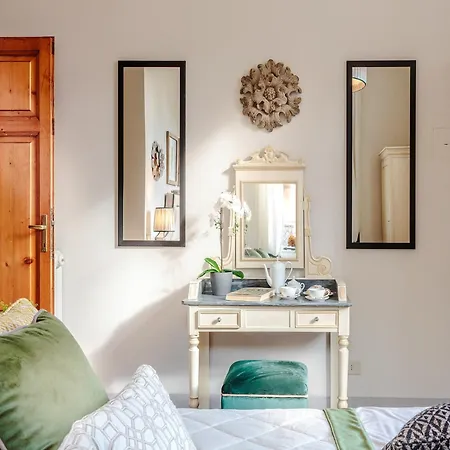 Appealing Apartment In Lucca With Terrace Apartment *