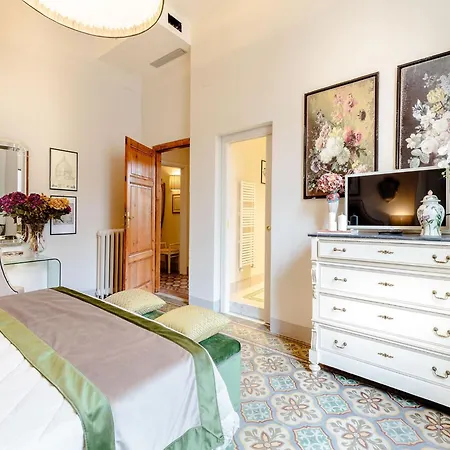 Apartment Appealing Apartment In Lucca With Terrace *